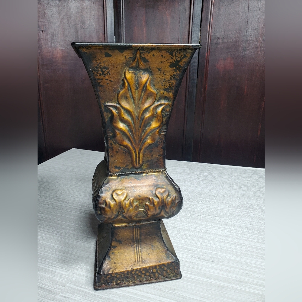 Large Ornate Tuscan Style Metal Flower Vase 15" x 6.5" - Picture 4 of 10